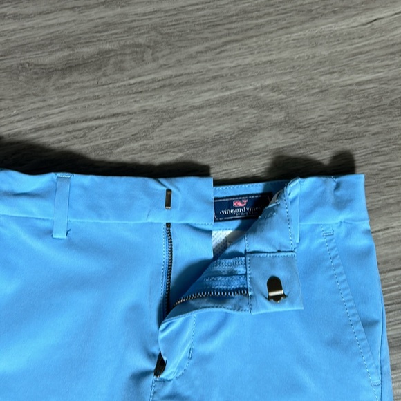 Vineyard Vines Boys’ Performance Shorts size 6 - Picture 2 of 6